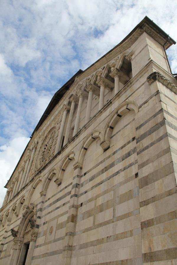 La Porta Sui Monti Di Luna การ์รารา ภายนอก รูปภาพ
