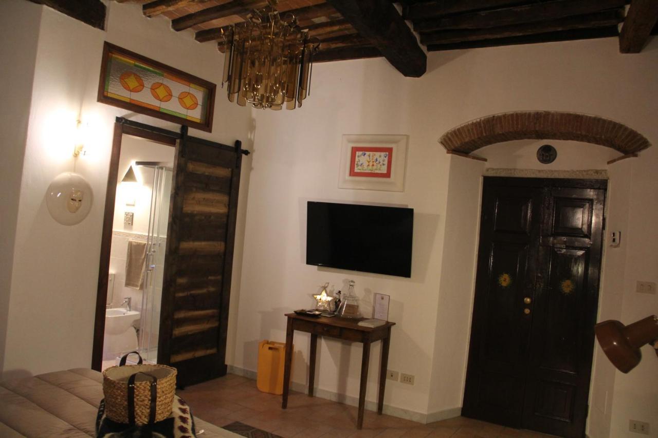 La Porta Sui Monti Di Luna การ์รารา ภายนอก รูปภาพ